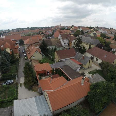 Abszolut Vendeghaz Keszthely Buitenkant foto